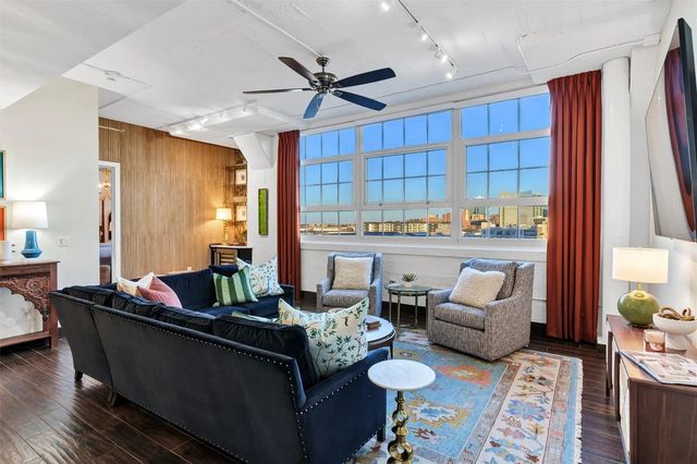 Condo 2654 at Montgomery Plaza